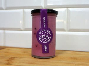 Jogurt porzeczkowy 0,26 l - Mleczna Droga