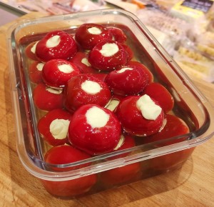 Papryka cherry nadziewana serem