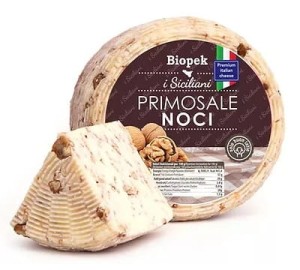 Ser Owczy Pecorino z orzechem włoskim klin ok. 200g